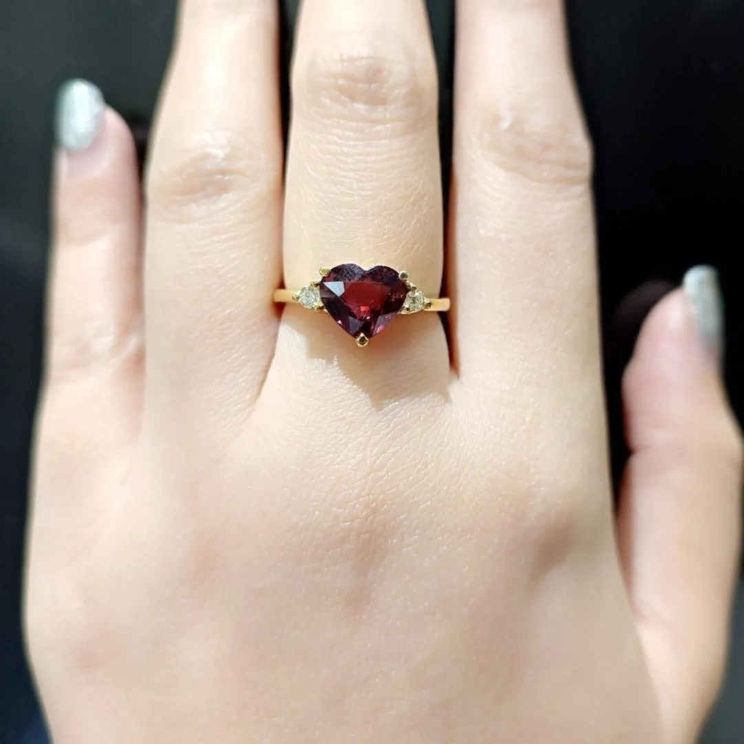 2.0ctw Heart Garnet Diamond Engagement Ring 18K