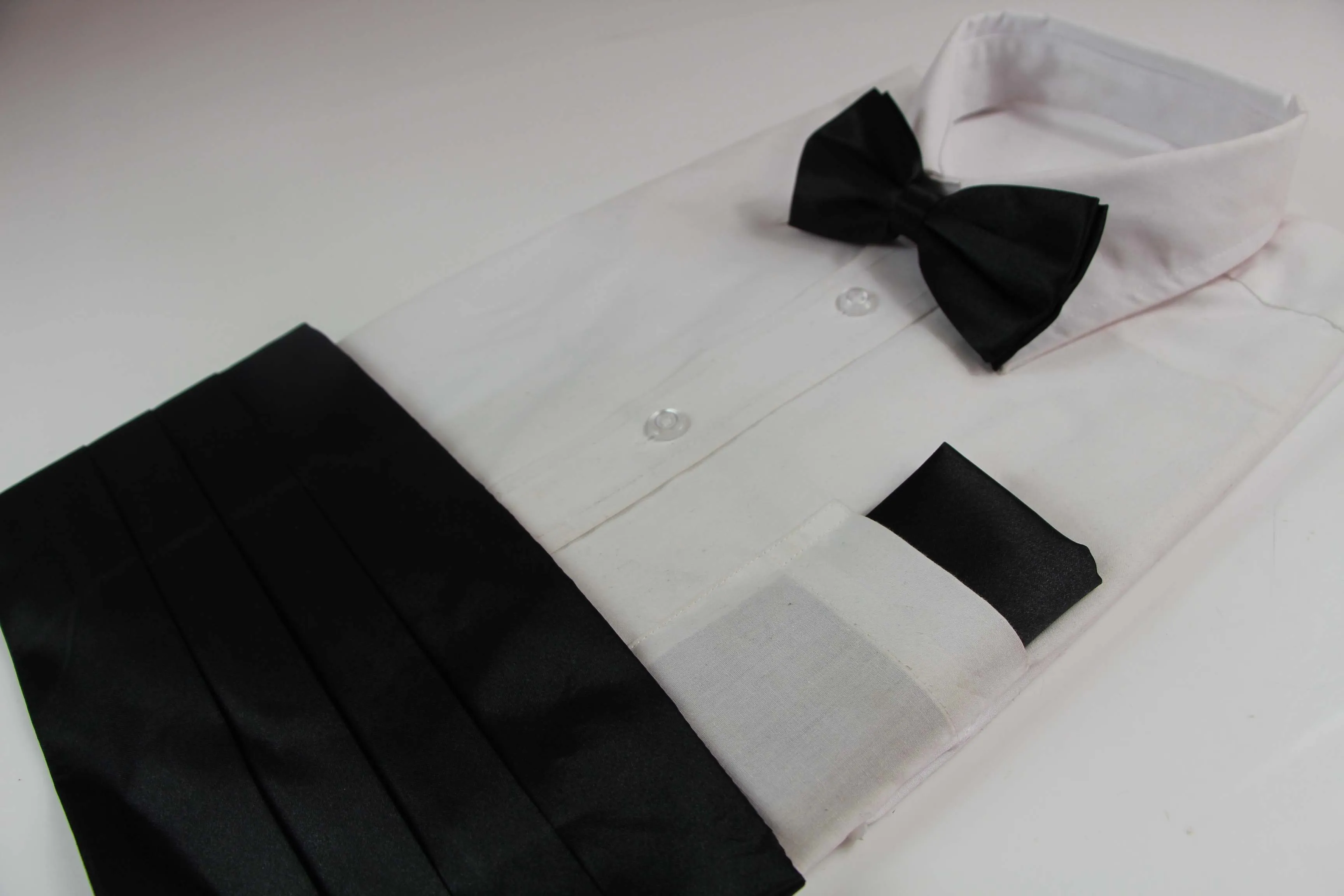 Mens Black Cummerbund & Matching Plain Bow Tie And Pocket Square Set