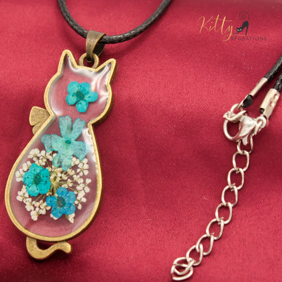 Pressed Flower Cat Necklace in Acrylic and Real Flowers