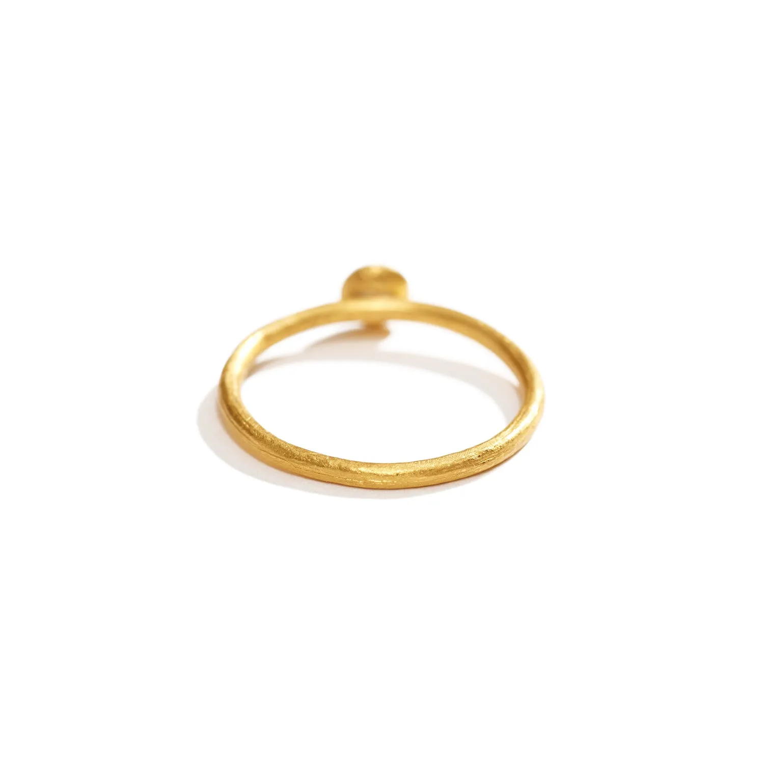 Round Gold Ring with Diamond