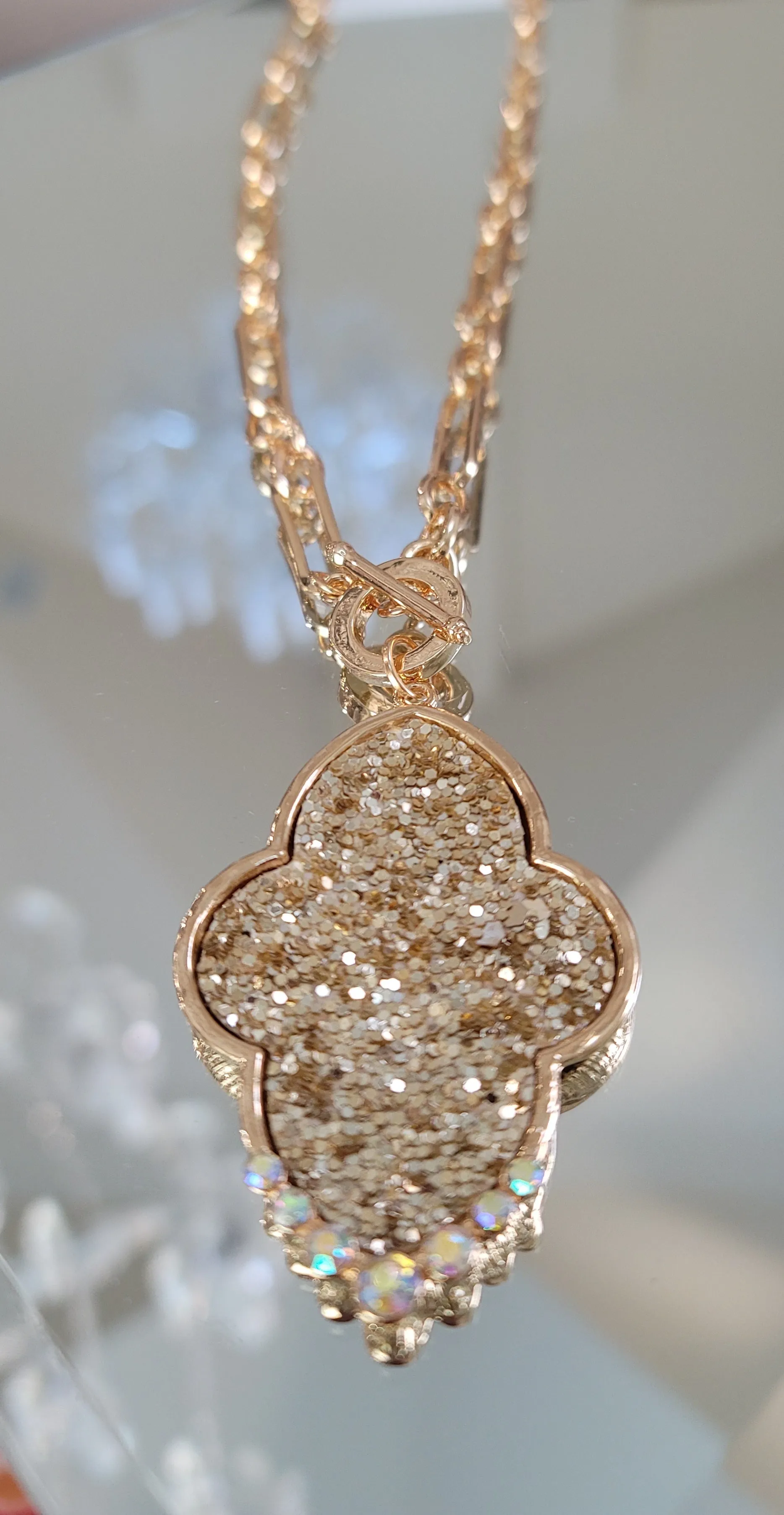 Short Gold Link Necklace with gold glitter pendant