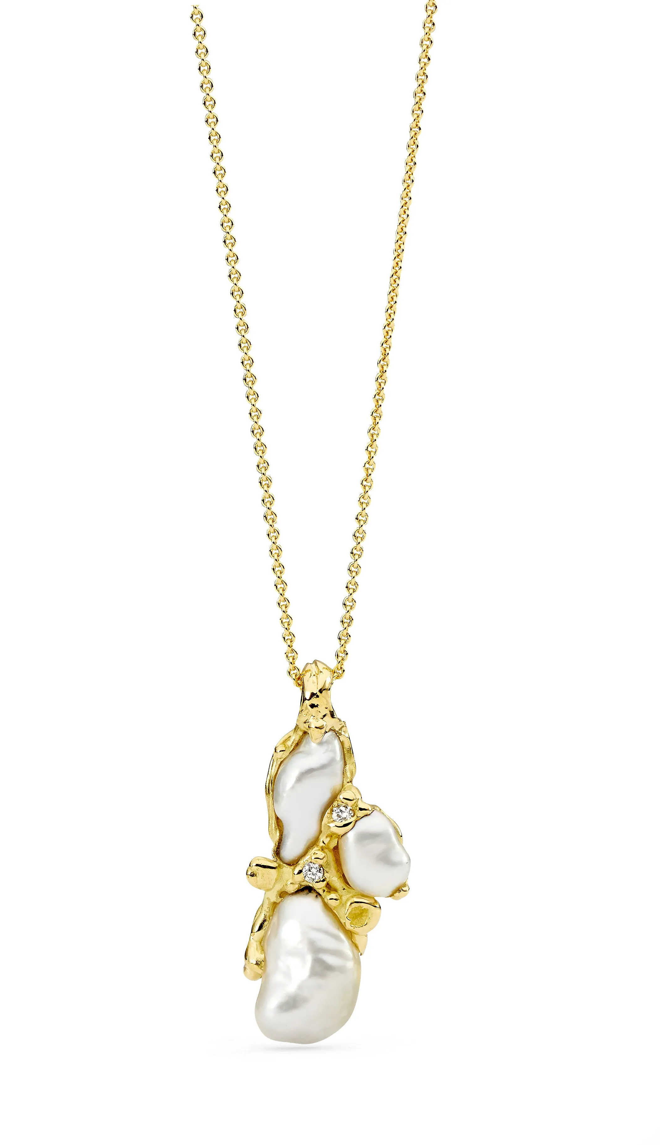 Textured yellow gold baroque pearl pendant with diamonds